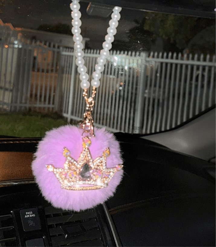 Purple Crown Bling Car Rear View Mirror Hanging Accessories for Women, Rhinestone Diamond Bowknot, Imitation Pearl and Plush Ball Car Rearview Mirror Charms, Lucky Ornament Pendan - Fashion Car ®