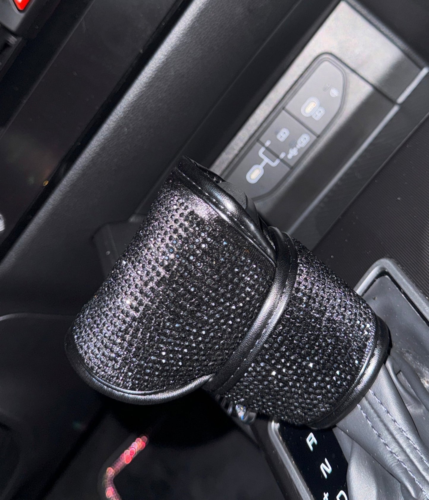 Ultra bling Auto Gear Shift Knob Cover, Car Knob Gear Stick Protector, Auto Shift Gear Cover with Crystal Glitter Bling Rhinestones, Universal Vehicle Decoration ice Black - Fashion Car ®